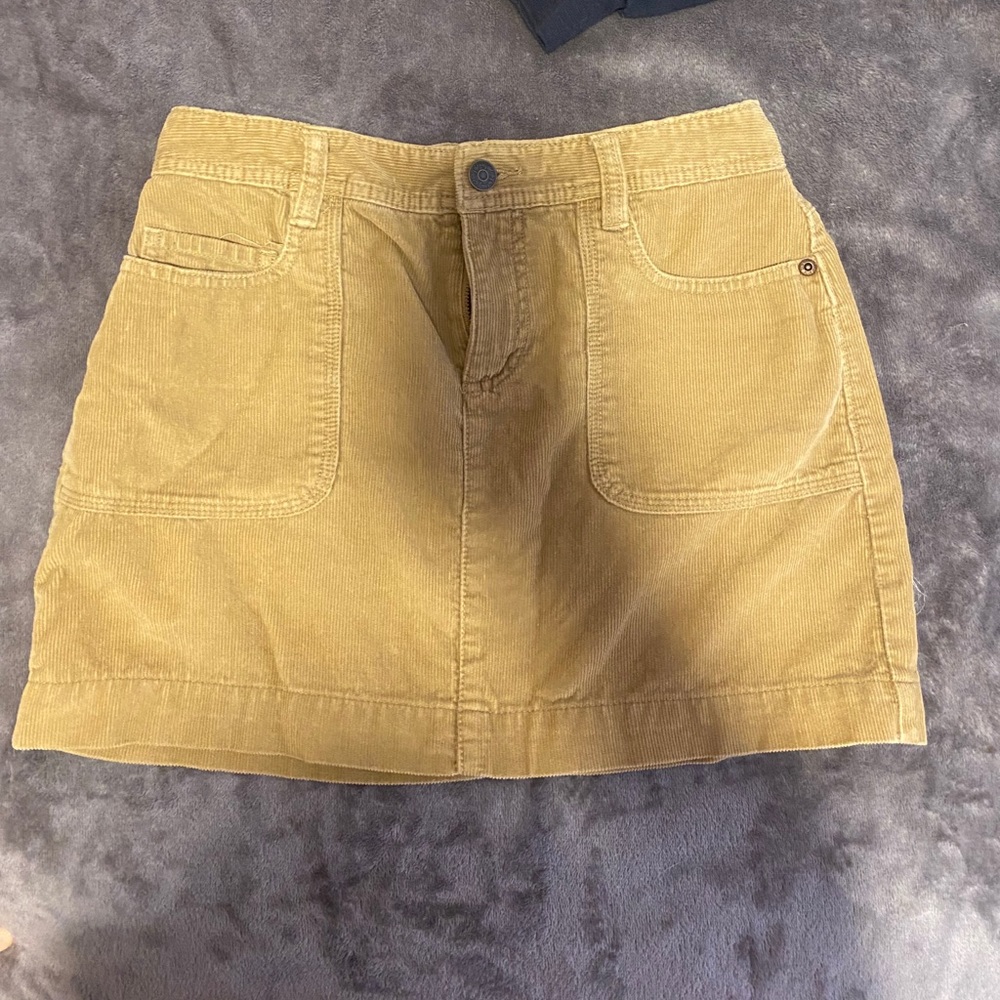 tan mini skirt